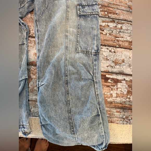 Kensie Blue Relaxed Soft Chambray like Jeans with Vintage Faded Look - Picture 7 of 11